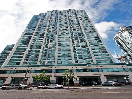 10_Yonge