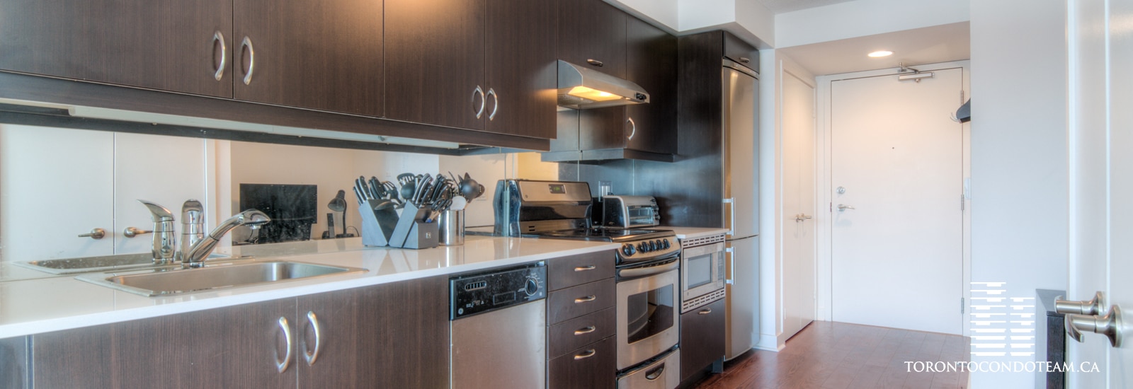 320 RICHMOND ST EAST CONDOS