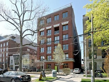 468_WELLINGTON_ST_W