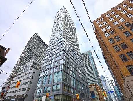 101 Peter St, Toronto, M5V 0G6