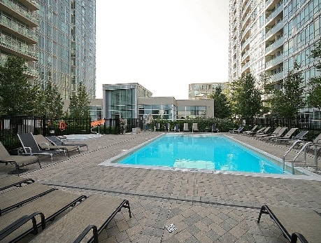 165 Legion Rd N, Etobicoke, M8Y 0B3