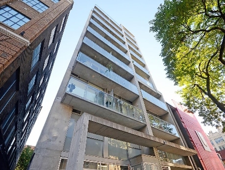 169 John St, Toronto, M5T 1X3