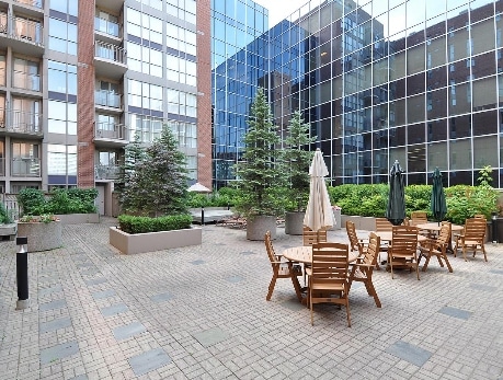 18 Merton St, Toronto, M4S 3G9