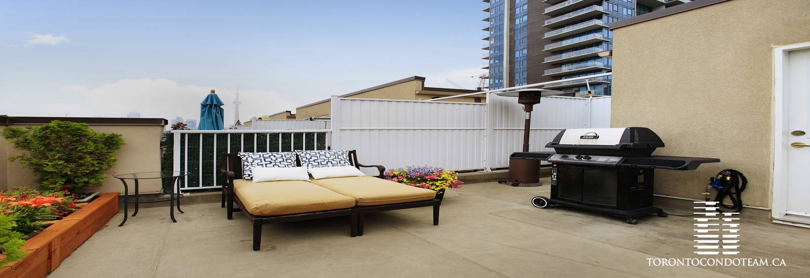 LIBERTY VILLAGE TOWNHOMES FOR SALE & RENT