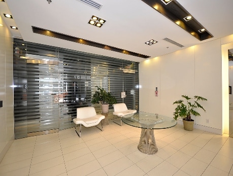 25 Carlton St, Toronto, M5B