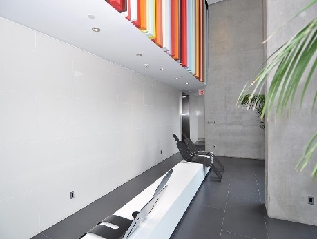 25 Oxley St, Toronto, M5V 2J5