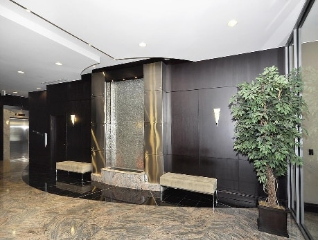 0 Grand Trunk Crescent, Toronto, M5J 3A3