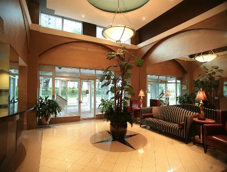 88 Palace Pier Ct, Etobicoke, M8V 3W9