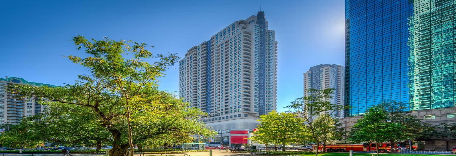 33 EMPRESS AVE