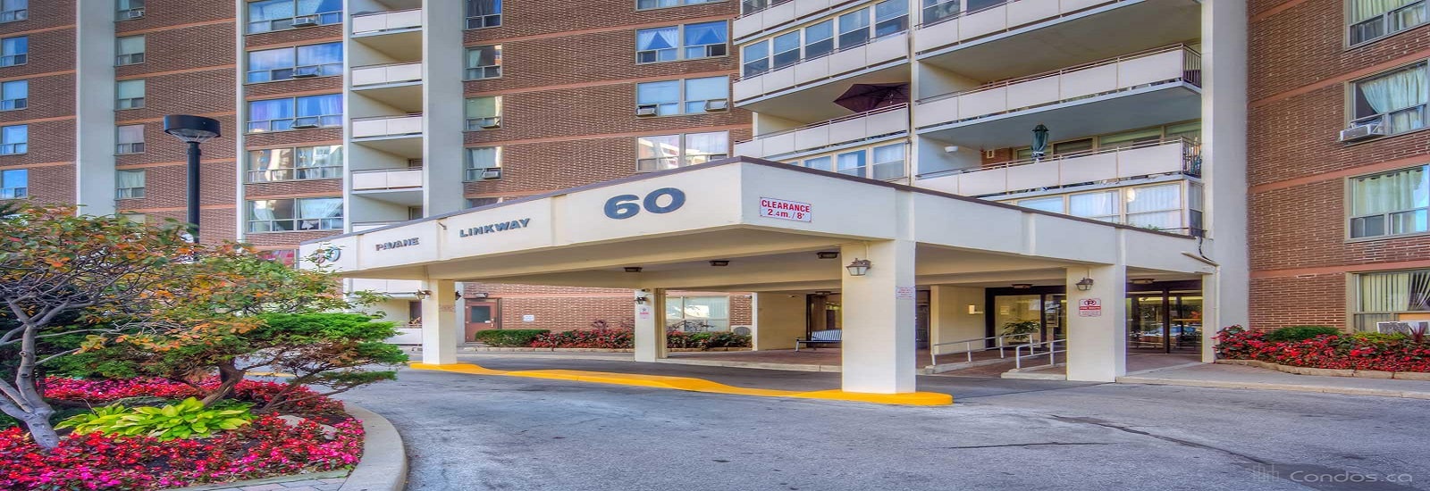 60 PAVANE LINKWAY CONDOS
