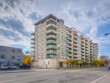 935 SHEPPARD AVE W