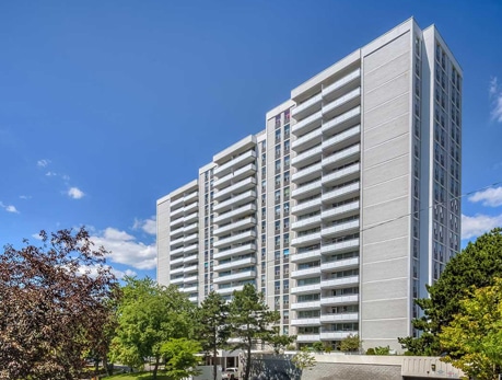 10 PARKWAY FOREST DR