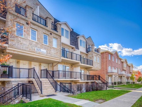 3031-3047 FINCH AVE W