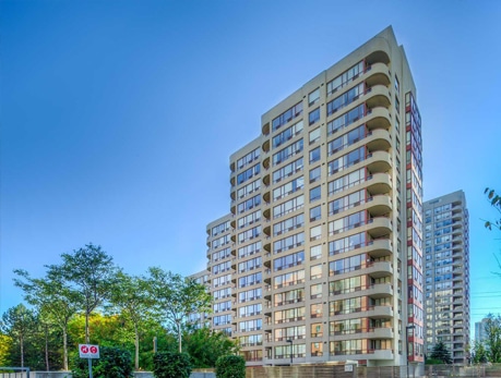 5785 YONGE ST