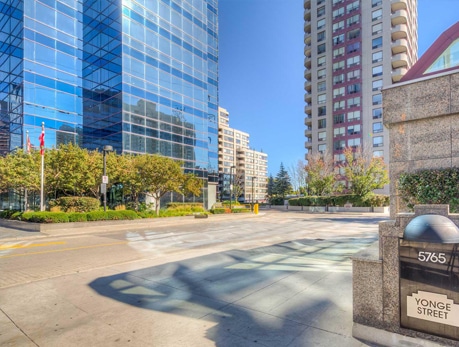 5765 YONGE ST