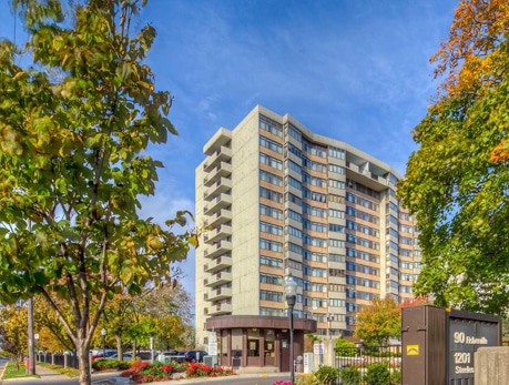 1201 STEELES AVE W