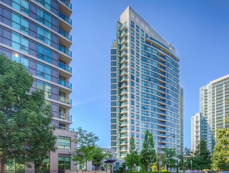 28 HARRISON GDN BLVD