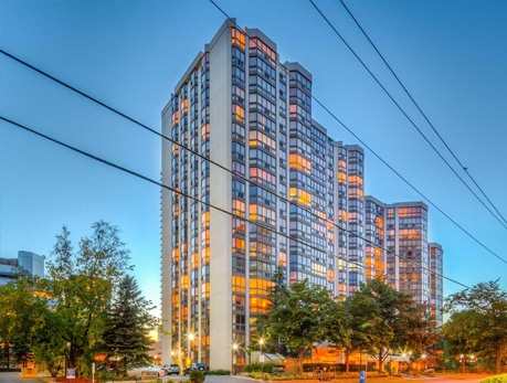 10 KENNETH AVE