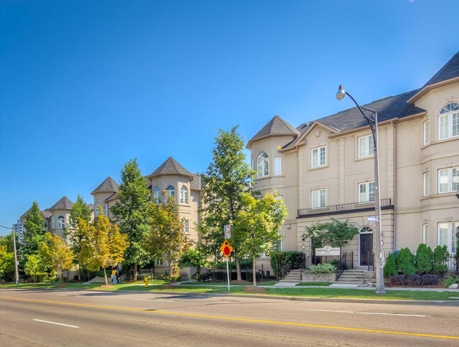 25 AVONDALE AVE