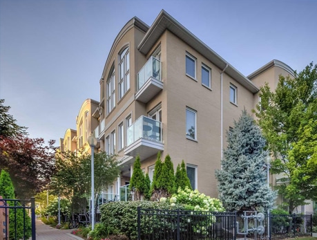 70 BYNG AVE