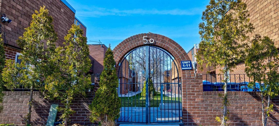 50 COLEMAN AVE TOWNHOUSES