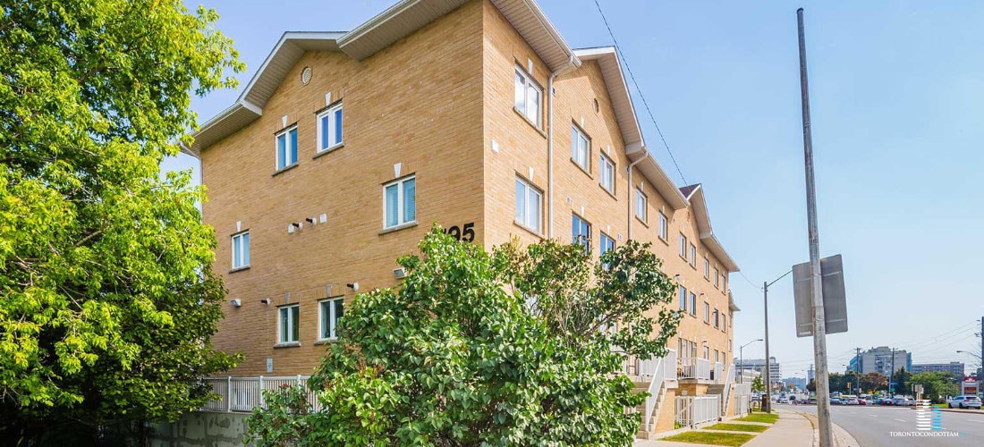 4-40 CARNAHAN TERRACE & 3-39 BROCKVILLE ST CONDOS