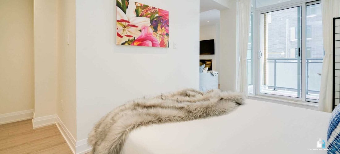 200 WOODBINE AVE CONDOS