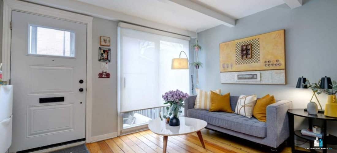 32 CURZON ST CONDOS