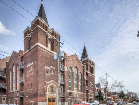 701 DOVERCOURT RD