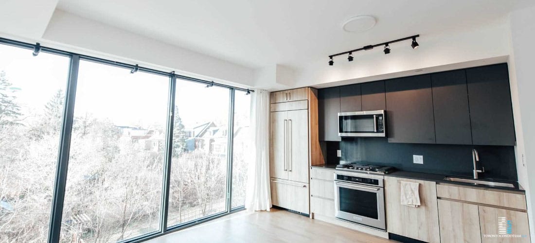 422 RONCESVALLES AVE CONDOS