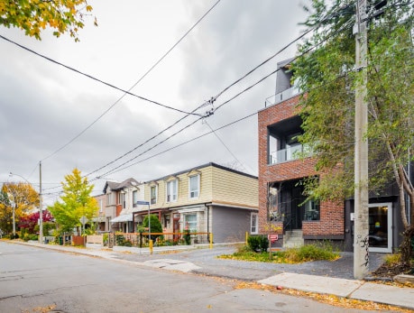50 BARTLETT AVE