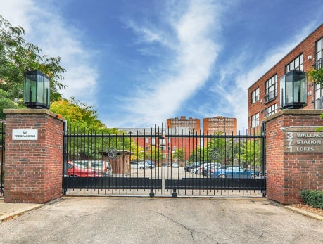371 WALLACE AVE