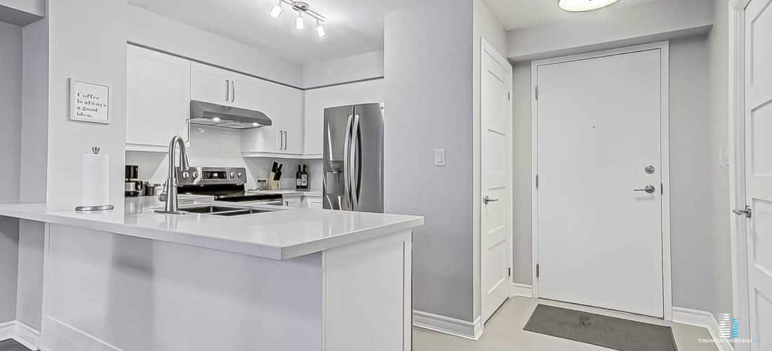 816 LANSDOWNE AVE CONDOS