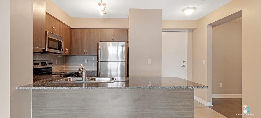 812 LANSDOWNE AVE CONDOS