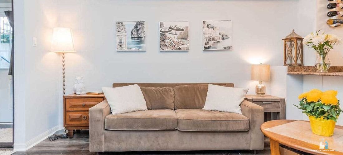 10 LAIDLAW ST CONDOS