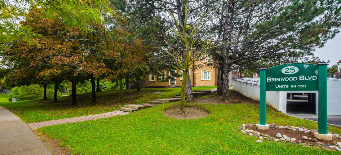 25 BRIMWOOD BOULEVARD TOWNHOUSES GALLERY