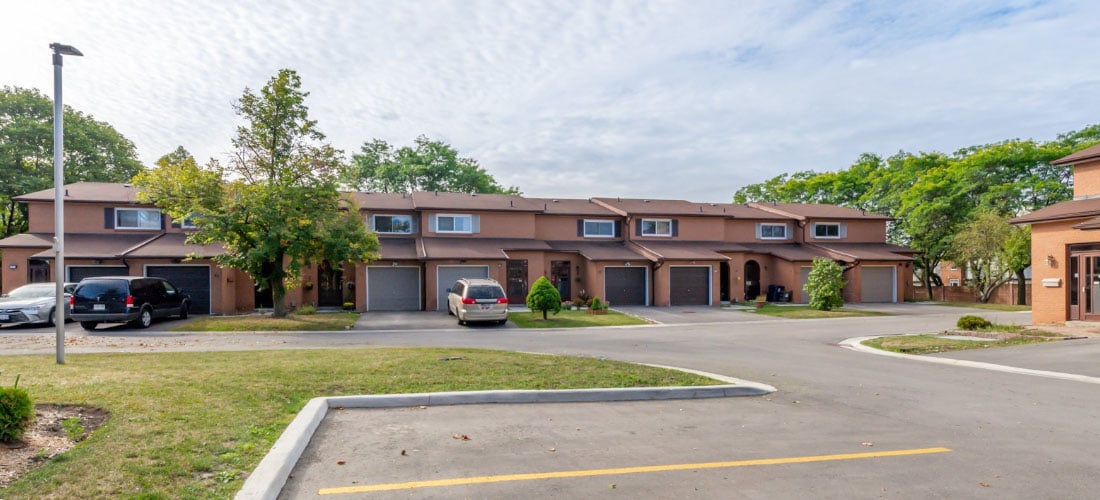 90 CROCKAMHILL DRIVE TOWNHOUSES GALLERY