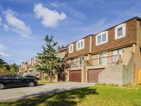 30 BUDDLESWOOD COURT