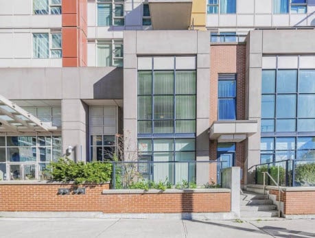 21 TOWN CENTRE CRT