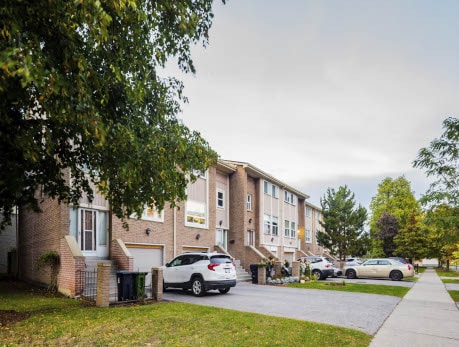2-66 STONEHILL CRT
