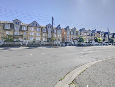 651 WARDEN AVE