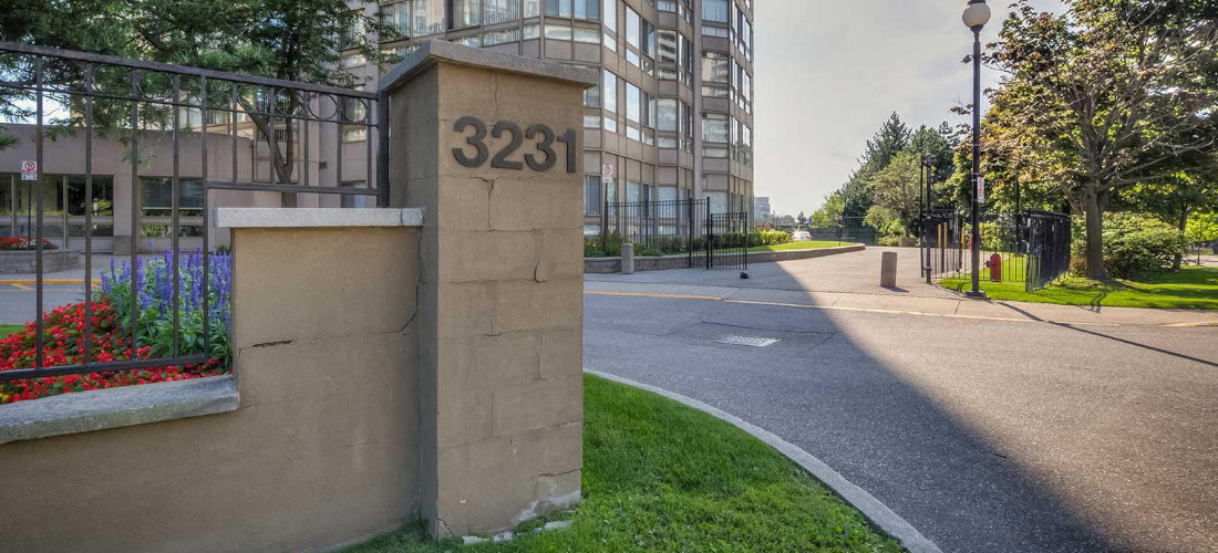 3231 EGLINTON AVE E GALLERY