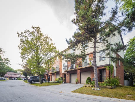 30 DUNDALK DR