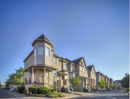 1075 ELLESMERE RD