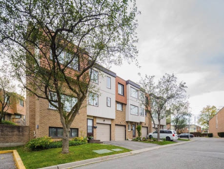 45-61 GUILDCREST DR