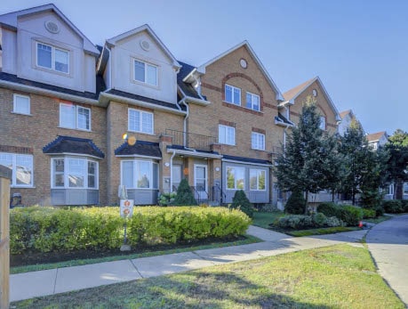 9530-9550 SHEPPARD AVE E