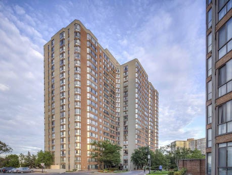 25 BAMBURGH CIR