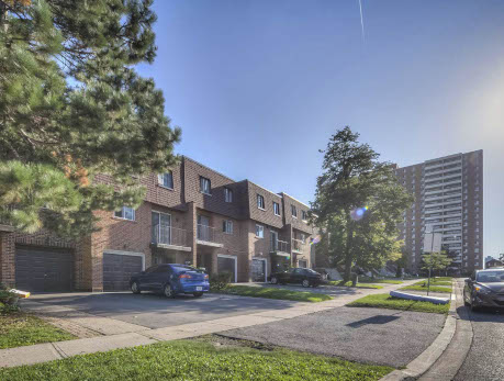 160 PALMDALE DR