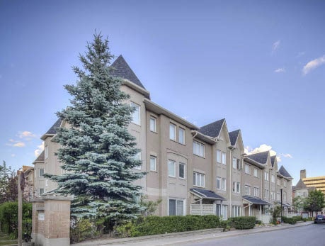 19 ROSEBANK DR