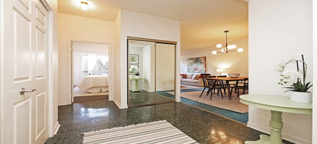 955 MILLWOOD RD CONDO